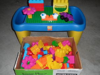 LEGO DUPLO BUILDING TABLE SIDE STORAGE A BUNCH OF MEGA BLOKS TO BUILD 