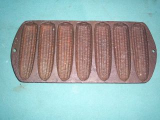 RARE Antique Cast Iron 7 Ear Same Direction Corn Bread Stick Pan Mold 