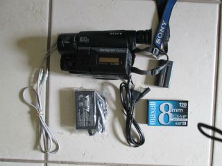 SONY CCD TRV16 8MM CAMCORDER BUNDLE IN EXCELLENT CONDITION WITH 30 DAY 