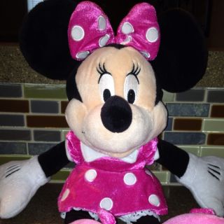  Minnie Mouse 18" Doll