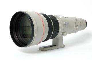 the Canon lens hood ET 161II, gelatin filter holder, front lens cover 