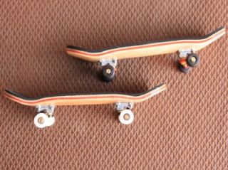   Bearing Wheels Wooden Canadian Maple Deck Fingerboard Skateboards D48