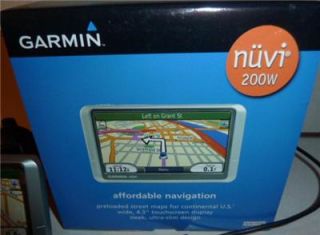 Garmin Nuvi 200W Automotive Car GPS +Charger Mount 4.3 Portable 