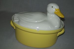 Carbone Duck On Nest Gravy Veggie Serving Bowl