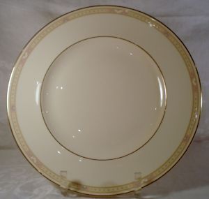 Royal Doulton Cassandra Dinner Plate