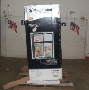 Pallet Magic Chef 4 CU ft Compact Refrigerator MCBR415S