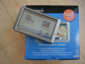 Garmin nuvi 750 Automotive GPS bundle w/case, charger, USB, in 