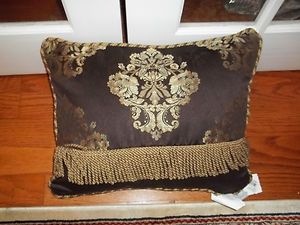 NWT Waterford Charlemont Chocolate Oblong Decorative Bed Pillow 16x20