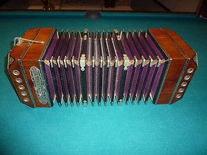   Concertina Square Chemnitzer Chemnitz in the Key of A 40 buttons