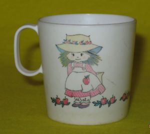 Chilton Globe White Childs Cup Girl with Apples Tea Set