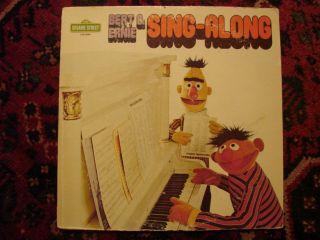 Vintage Sesame Street Bert Ernie Sing Along Record 1975