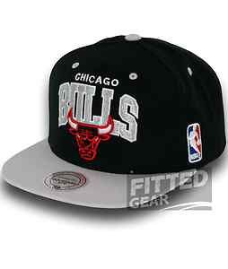   BULLS TEAM ARCH 2 TONE BK Black Snapback NBA Mitchell & Ness Hats Caps