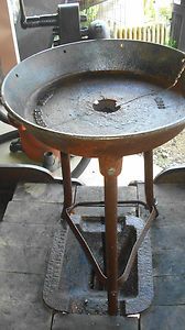 Canedy Otto Mfg Co Chicago Heights Blacksmith Forge 17 1 2 Round with 