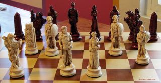 Egytian vs Greek Chess Men Solid Heavy Hand Made Set K 4½ Rosewood 