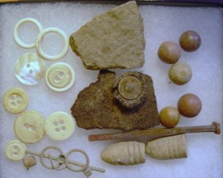 21 Civil War Relics Artifacts Buttons Bullets Marbles