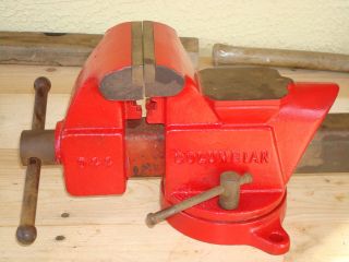 Vintage Columbian Vise Number D 44 by Cleveland 4 Jaw