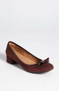 Clarks® Charmed Bow Pump