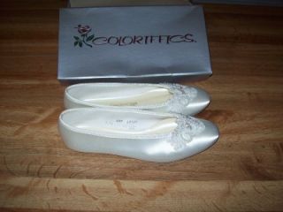 Coloriffics Womens Size 8 1 2M Flat Satin Shoes w Pearl Trim on Toe