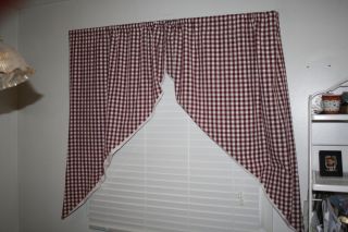 Country Kitchen Red White Checkered Curtain