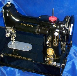 Singer Featherweight 222K RARE Red s Sewing Machine Attachments
