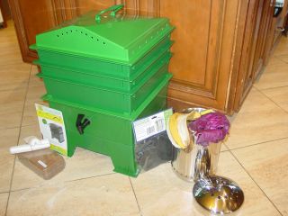Worm Farm with Stainless Steel Kitchen Compost Pail