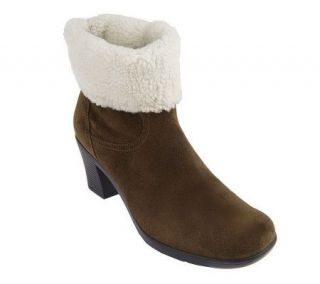 Clarks Bendables Dream Darling Water Resistant Suede Boots   A216398