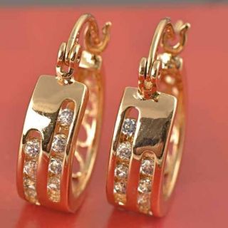 Stunning 9K Gold Filled CZ Womens Hoop Earrings Z 098