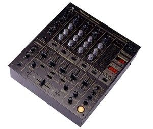  Pioneer DJM 600 Professional DJ Mixer