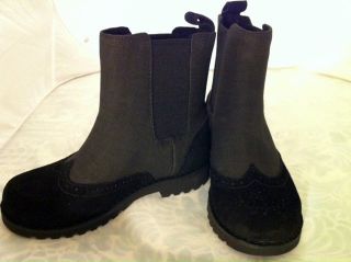 New Kids Size 13 Gusseted Black Daltrey Suede and Fabric slip on Ugg