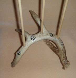 NATIVE AMERICAN STYLE FLUTE STAND DEER ANTLER WOLF TRACKS CARVING