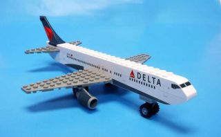 Daron Toys Best Lock Construction Toys Delta Airlines Plane Mint BL444