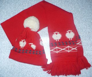 Vintage Red Wool Pendleton Sheep Pom Beanie Hat Scarf
