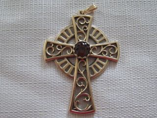 Sarah Coventry 1979 Limited Edition CELTIC CROSS Pendant Amber Crystal
