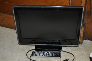 Toshiba 19LV610U 19 inch 720P LCD TV with Built in DVD Player Black