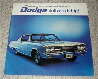  Good Original 1967 Canadian Dodge Monaco and Polara Brochure