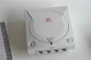 Sega Dreamcast Vintage Video Console 3 Game Bundle