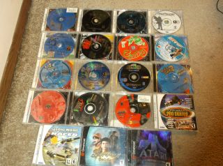 Lot of 19 Sega Dreamcast Games   Power Stone   Shenmue   Resident Evil