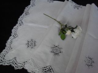 Gorgeous Antique Vintage White Linen Bobbin Lace LG Tablecloth