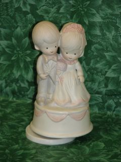 Wedding Bride and Groom Rotating Ceramic Figurines & Music Box R.O.C
