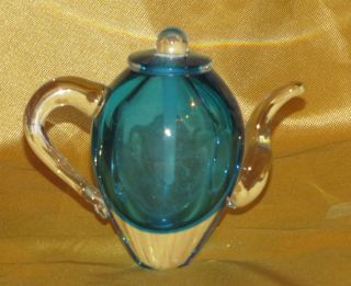 Dynasty Gallery Art Glass Teapot Paperweight / Oil Container