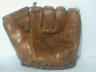 Early Wynn JC Higgins  Roebuck 1742 Store Model Glove