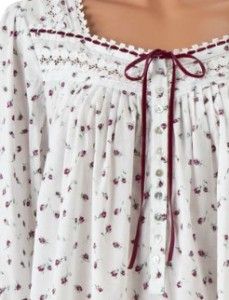 Eileen West Boysenberry Rosebud Cotton Lawn Gown Sz M