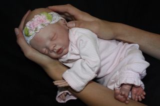 Enchanted Moments Nursery 29 week Reborn Preemie Baby Girl Elsie May