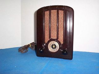 Emerson Model U5A Miniature Tombstone Radio