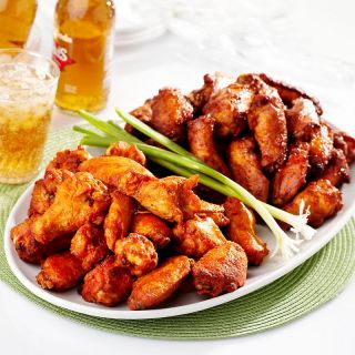 Shiner Smokehouse 6 lb. Fully Cooked Chicken Wings   Hot and BBQ