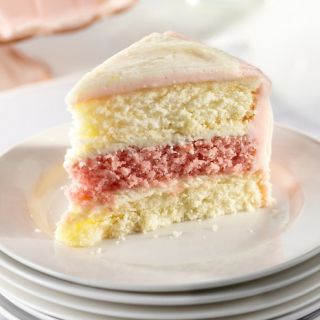 veryvera 9 pink lemonade 3 layer cake d 00010101000000~210125_alt2