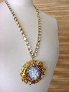 Erickson Beamon Necklace Awesome Hands Holding Cameo