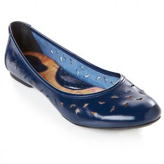 201 186 born canarie laser cut patent leather ballet flat note