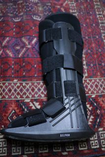 Adult Medical Equalizer Air Walk Leg Brace Boot w Liner Adult Medium