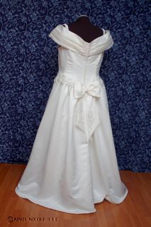 Davids Bridal Ivory Satin Off Shoulder Wedding Dress 22